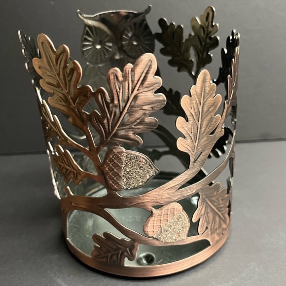 BBW Owl & Acorn 3 wick candle holder - Picture 3 of 6